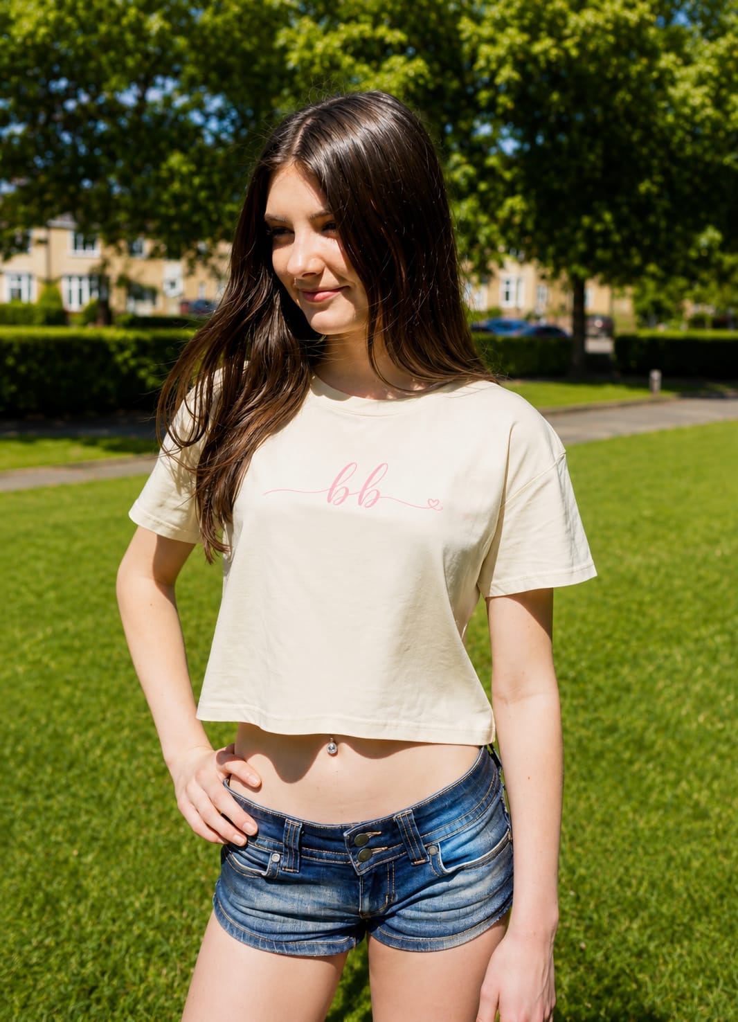 Boutique cropped tee