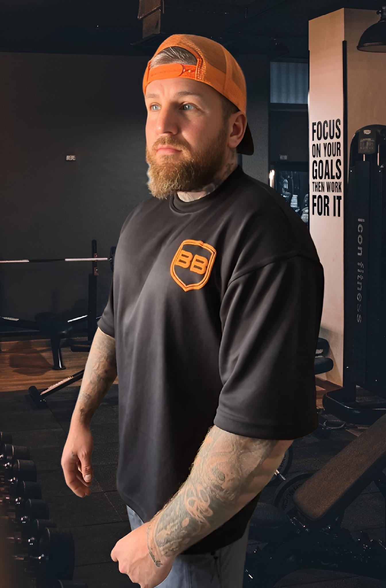 An Idle man Oversized Tee